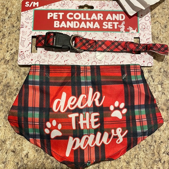 Other - Holiday pet collar and bandana set NWT Host Pick